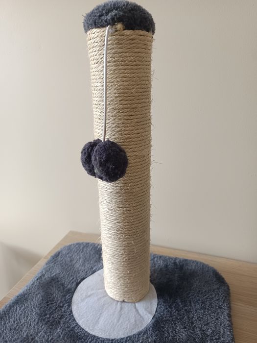 Arranhador de gato novo