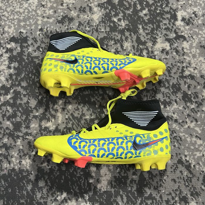 Продаю футбольні бутци Nike