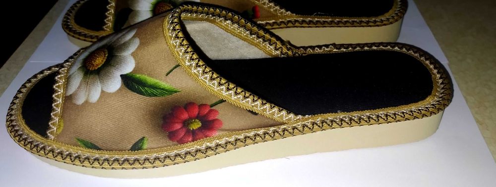 Łapcie ,kapcie damskie rozm.38 Nowe.