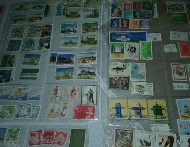 selos com e sem carimbo