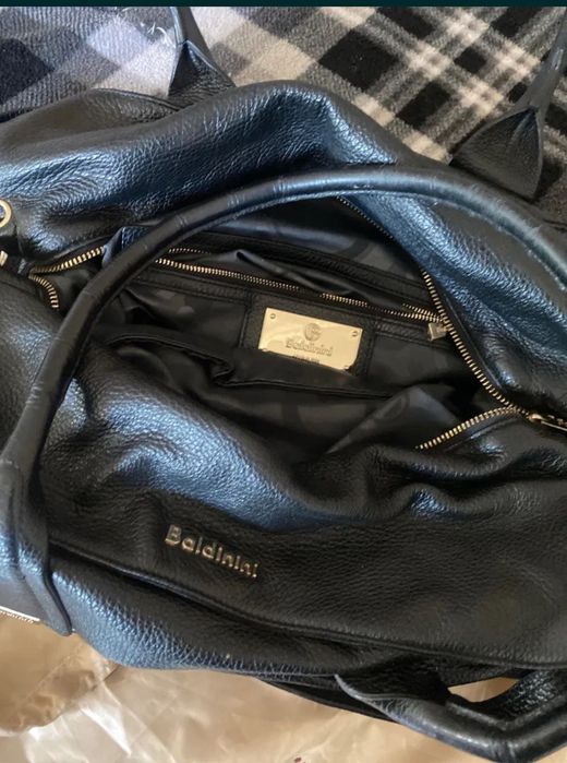 Сумка кожаная фирма Baldinini