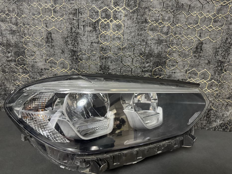 Права фара bmw g01 2019