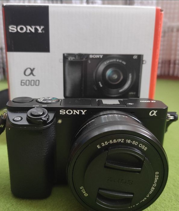 Фотоапарат  Sony a6000