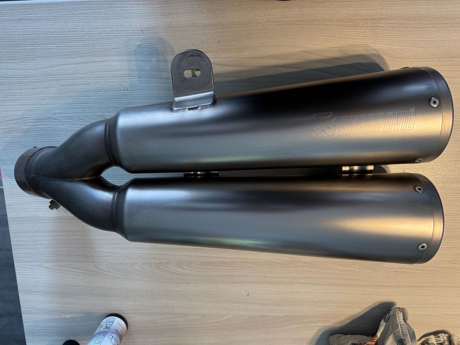 Akrapovič Slip-On BMW R nineT (2022) – oryginalny wydech BMW / Akrapovič