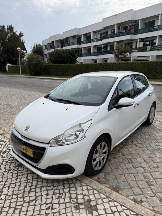 Peugeot 208 BlueHDi foto 3