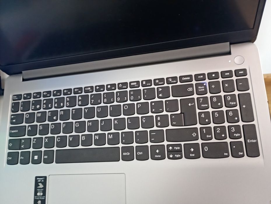 Portátil Lenovo com garantia