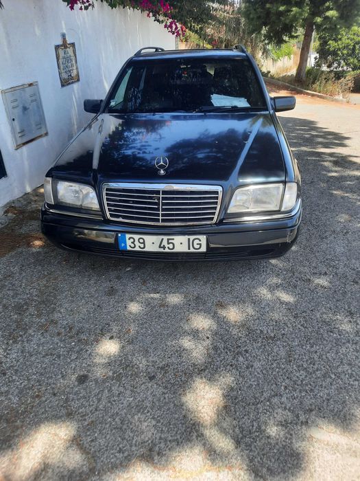 Mercedes-Benz C 200 — fotografia 2