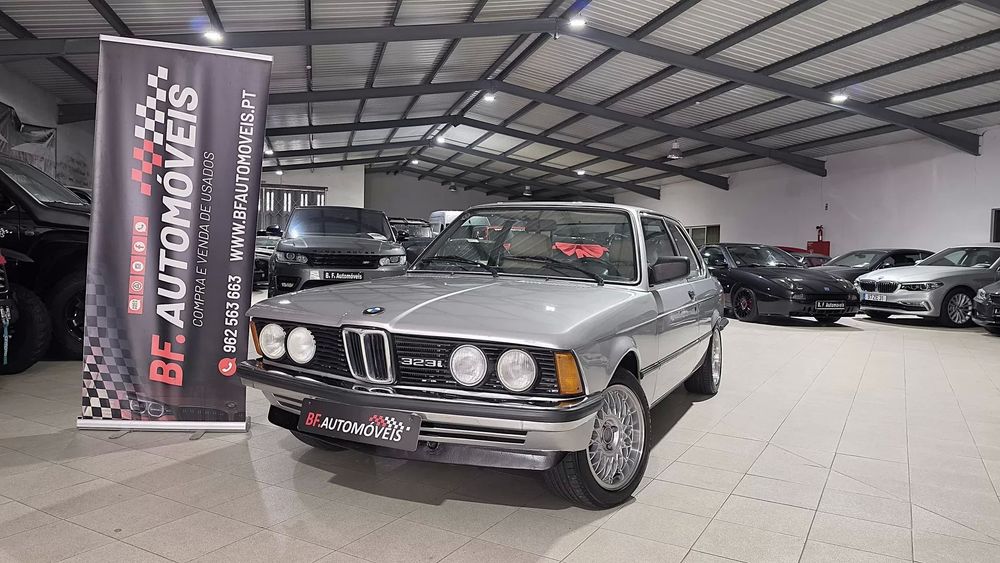 BMW 323