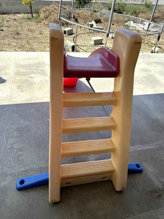 Escorrega de criança