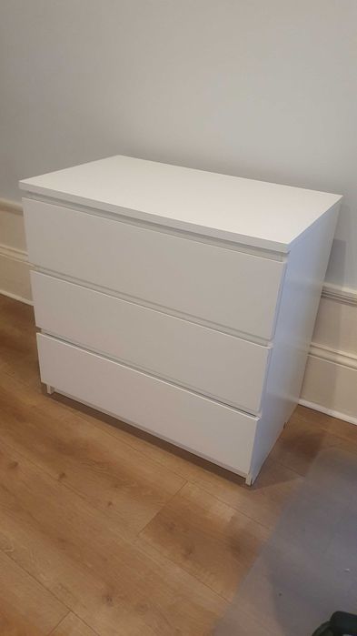 Comoda Malm Ikea como nova