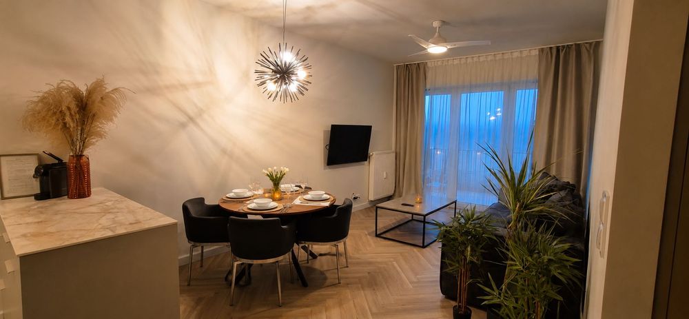 Apartament w Centrum | 2 Sypialnie + Parking - ulica Moniuszki 9 D / SĄD