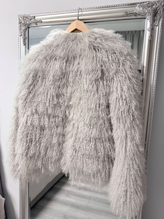 Шуба з натуральної лами