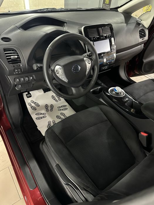 Оренда авто, Nissan Leaf, 14, 24кВт  аренда, користування