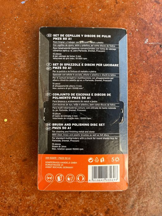 Conjunto de escovas e discos de polimento