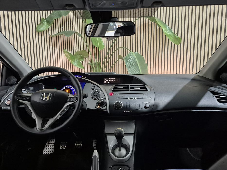 Honda Civic 1.8 - 98.000KM | GARANTIA | 140CV - Executive