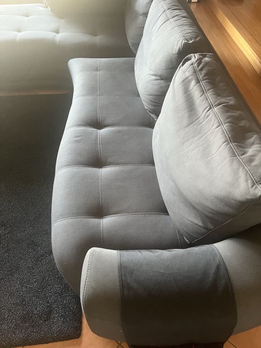 Sofá com chaise longue