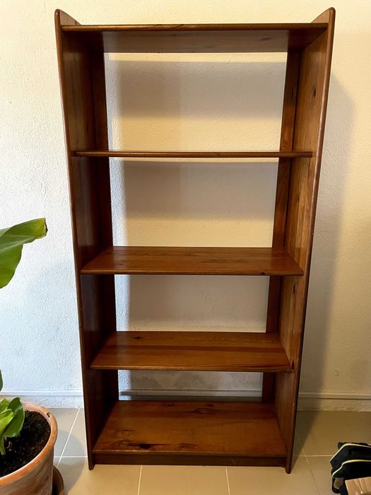 shelves  prateleiras