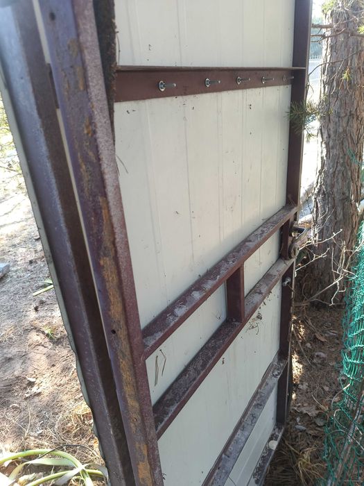 Drzwi budowlane tymczasowe