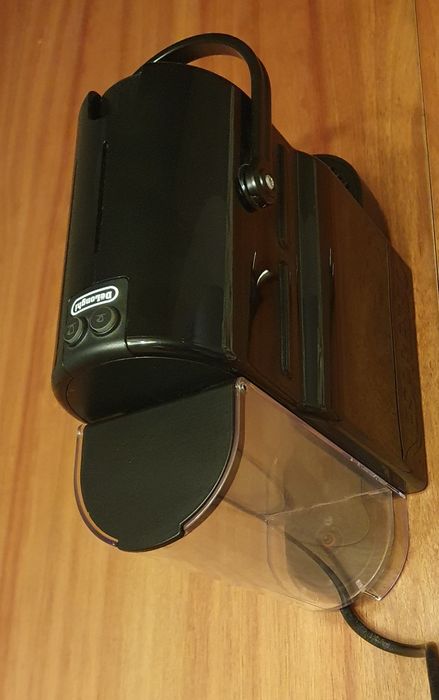 Máquina de Café Nespresso Inissia De'Longhi