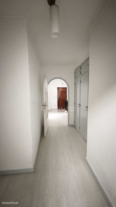 Apartamento T3 com garagem para Arrendamento, Alfornelos, Amadora