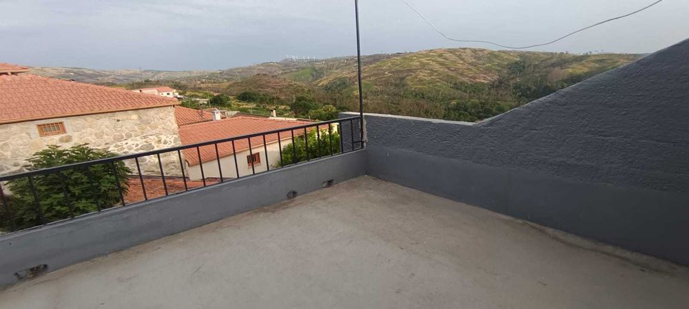 Arrendo casa T2 em Folgosa - Castro Daire