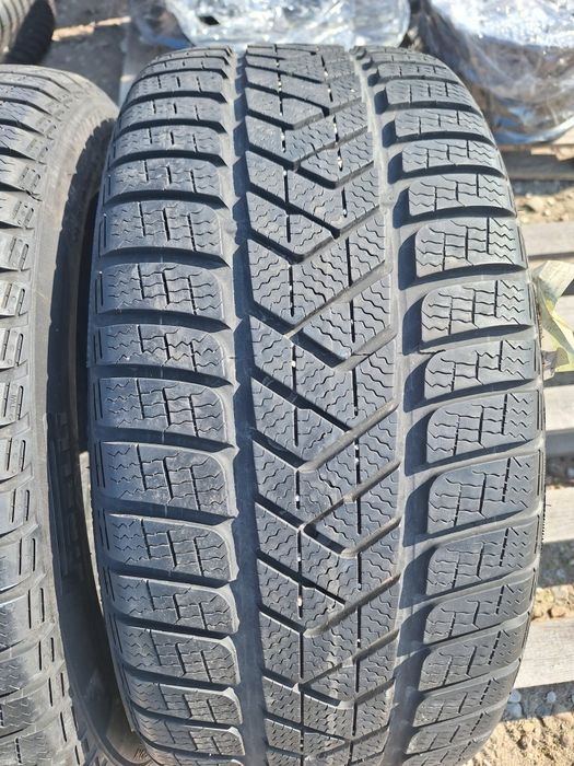 Opony zimowe Pirelli Sottozero 3  245 40 r18 97V