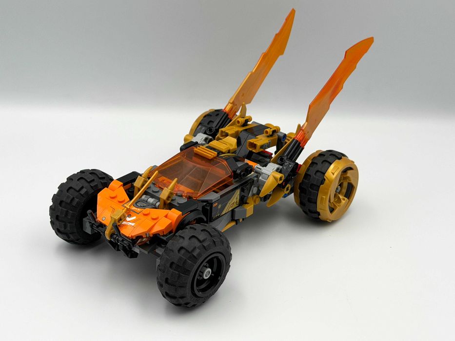 LEGO Ninjago 71769 - Smoczy krążownik Cole’a