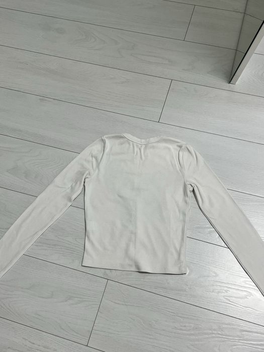 Бежевий топ Bershka