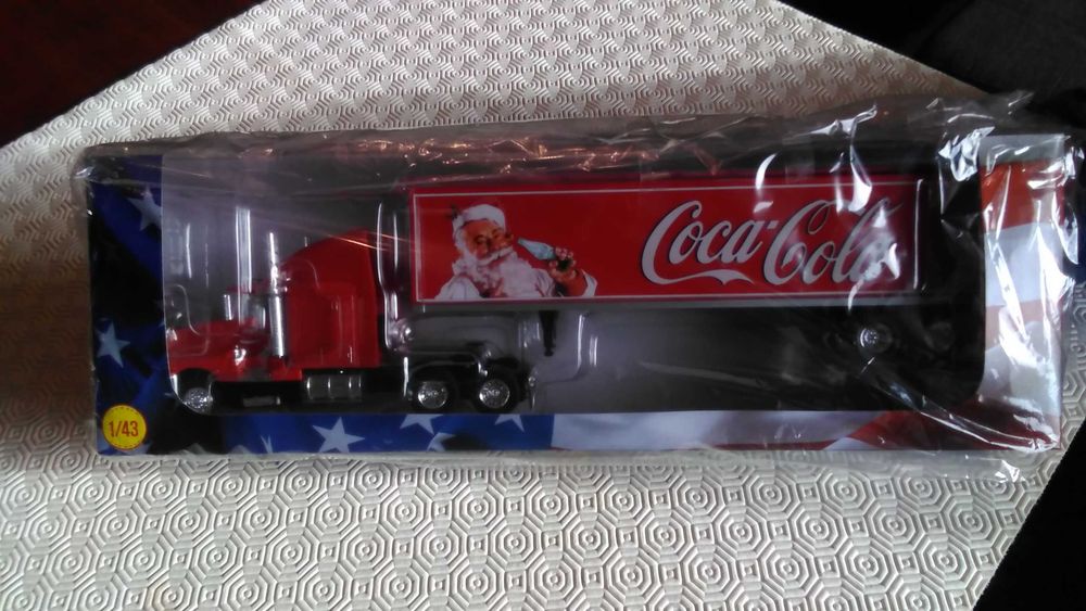 Miniatura de Camiāo Americano da Coca-Cola