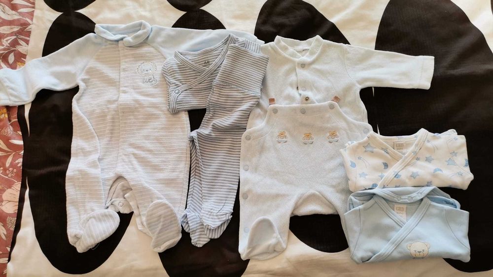 Roupinha de menino 0-4 meses, excelente estado, bom preço