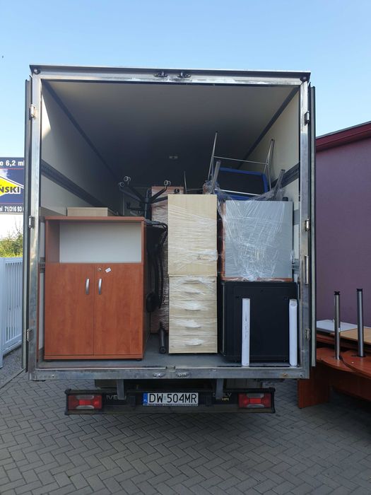 Transport Przewóz Przeprowadzki Bagażówka Wnoszenie Mebli Tragarze