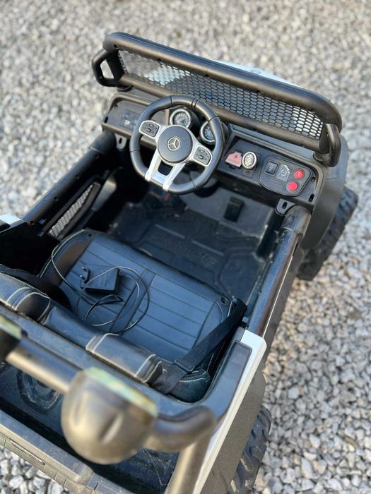 Mercedes unimog bialy dla dzieci