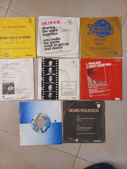 Lote 15 singles em bom estado