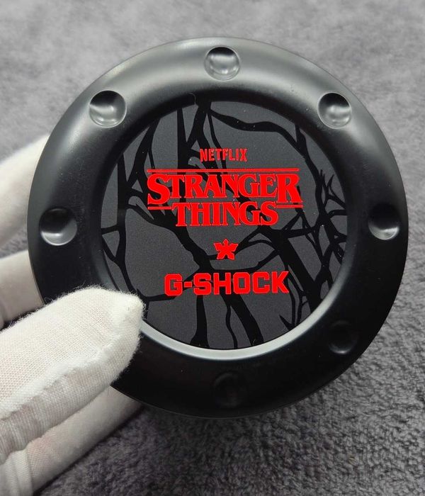 Limitowany Casio G-Shock x Stranger Things DW-5600STT-1ER (Kolekcjonerski)