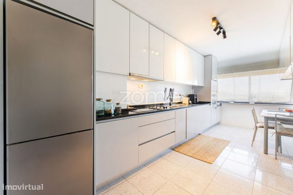 Apartamento T4 com 189m2 em Maximinos - Braga