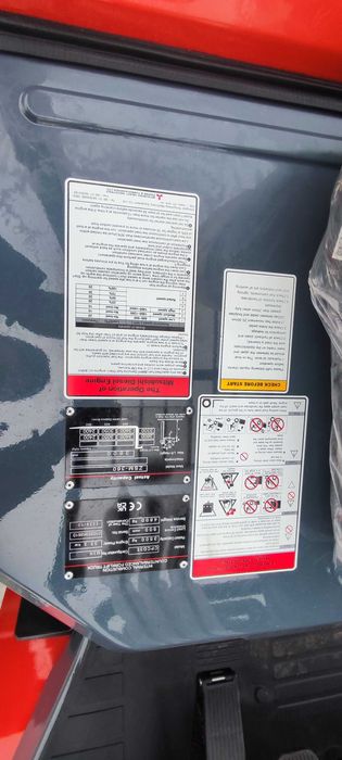 Навантажувач вилковий погрузчик