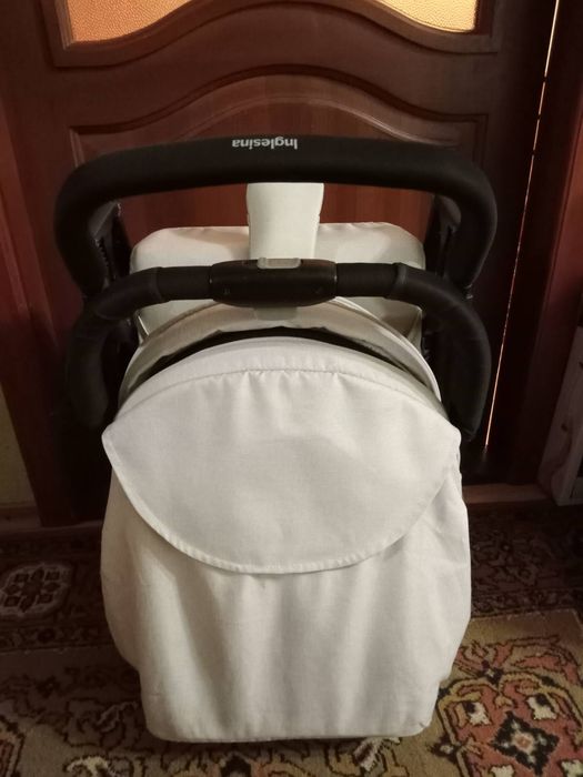 Продам прогулянкову коляску