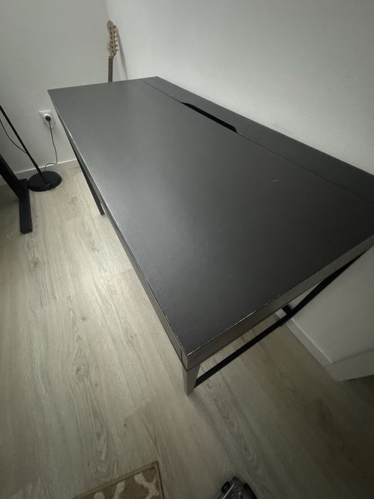 Vende-se secretária ikea