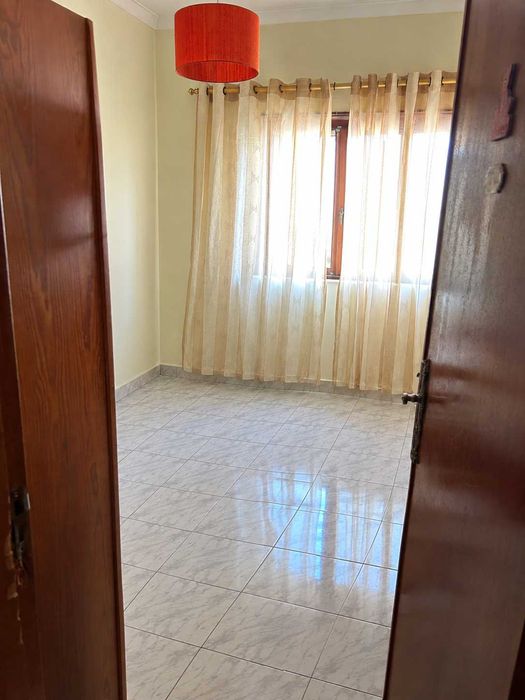 vendo apartamento T3 no centro de Almada
