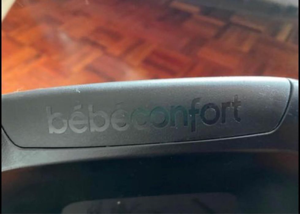 Isofix Bebeconfort - automóvel