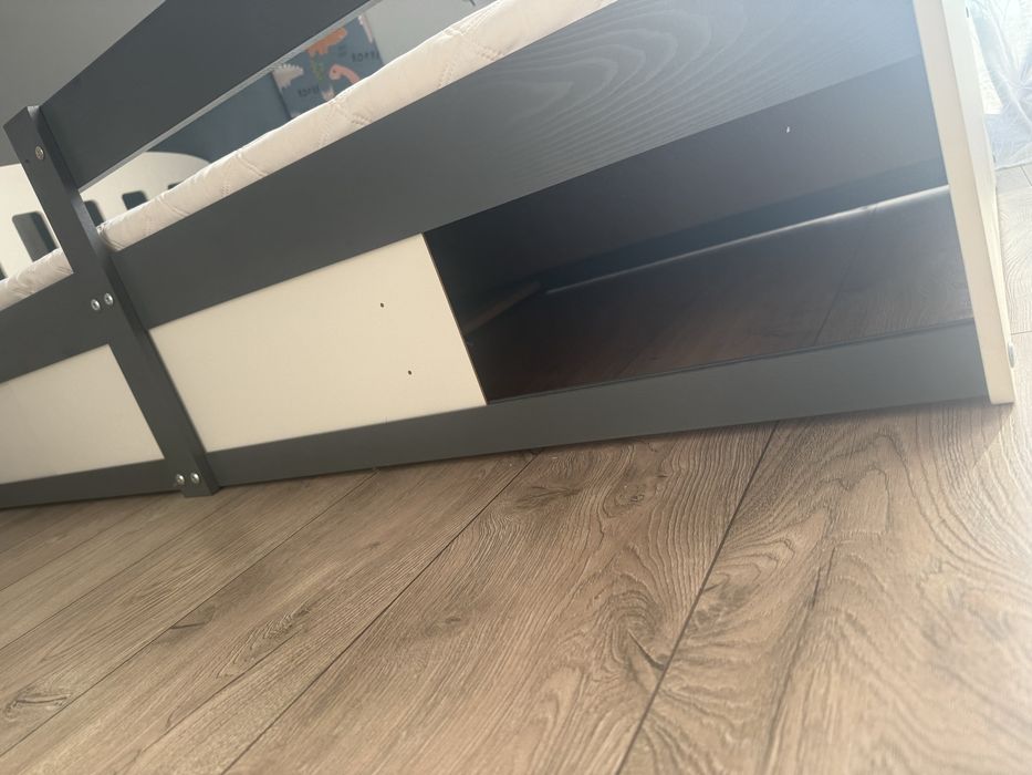 Łóżko pojedyńcze 160x80 z materacem i schowkiem