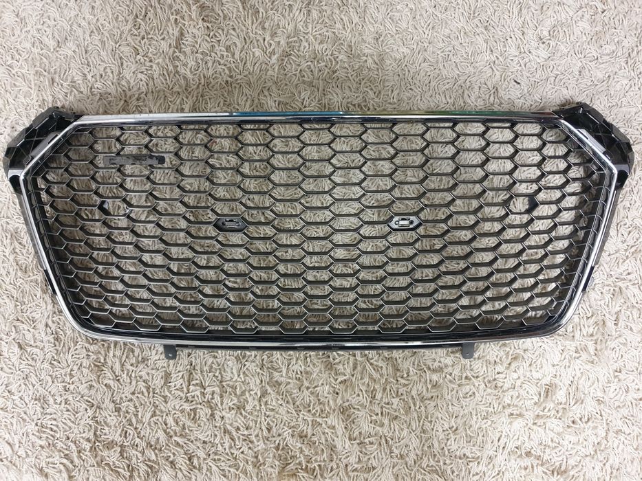 Grill atrapa  AUDI R8 V10 Oryginał jak nowa