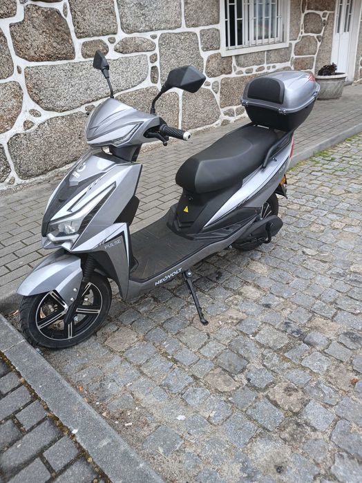 Moto eletrica como nova