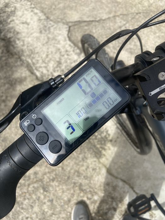 E-bike b.twin cinza