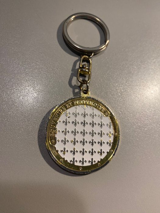 porta-chave comemorativo francês