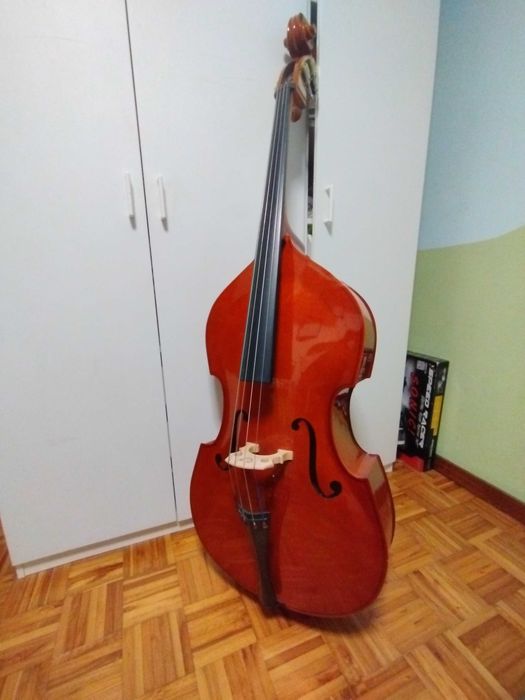 Contrabaixo 1/4 Cervini
