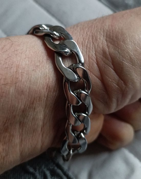 Pulseira de homem em aço inoxidável como nova..