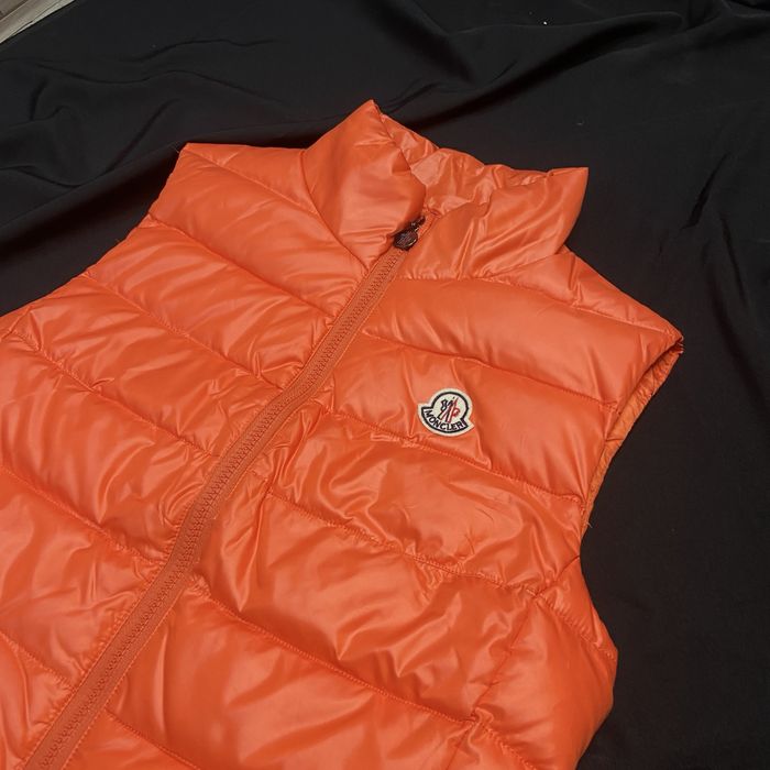 Жилетка MONCLER