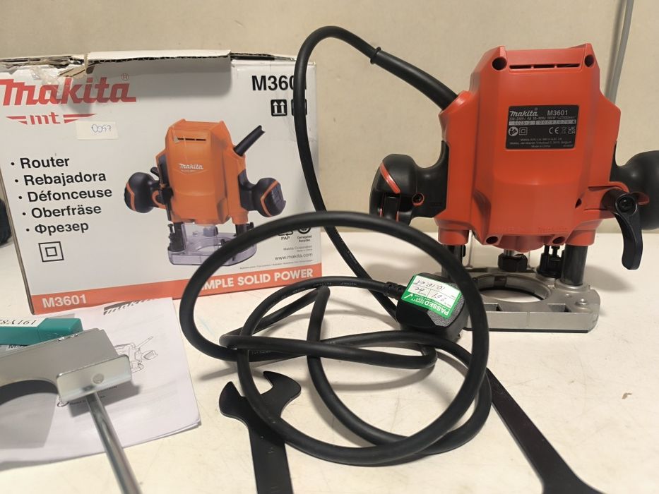 Frezarka makita m3601