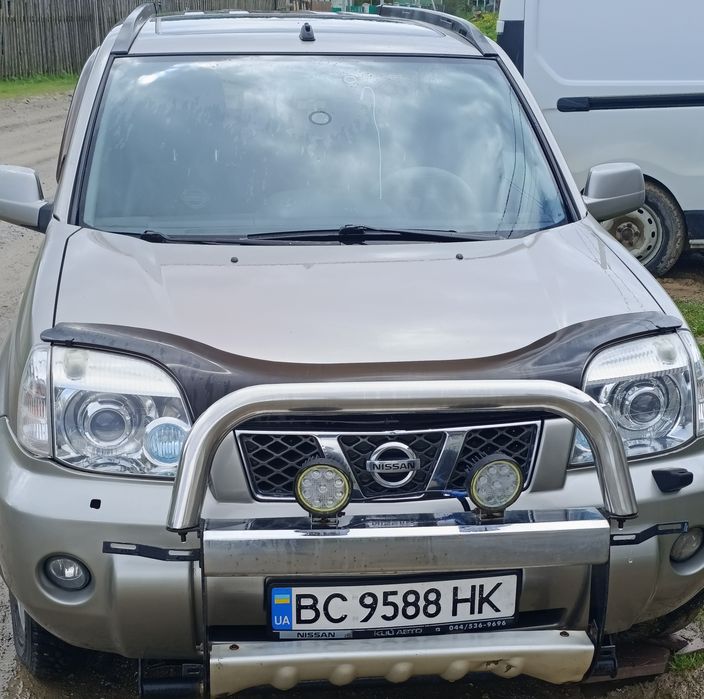 Автомобіль Nissan X-Trail T30 FL 2.0 газ/бензин 2005 кондиціонер підігрів сидінь склопідйомники повний привід зимова резина хороший стан сів похав